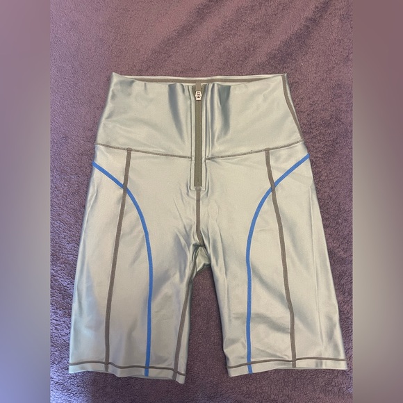 All Access Zip Bike Shorts - Picture 3 of 5